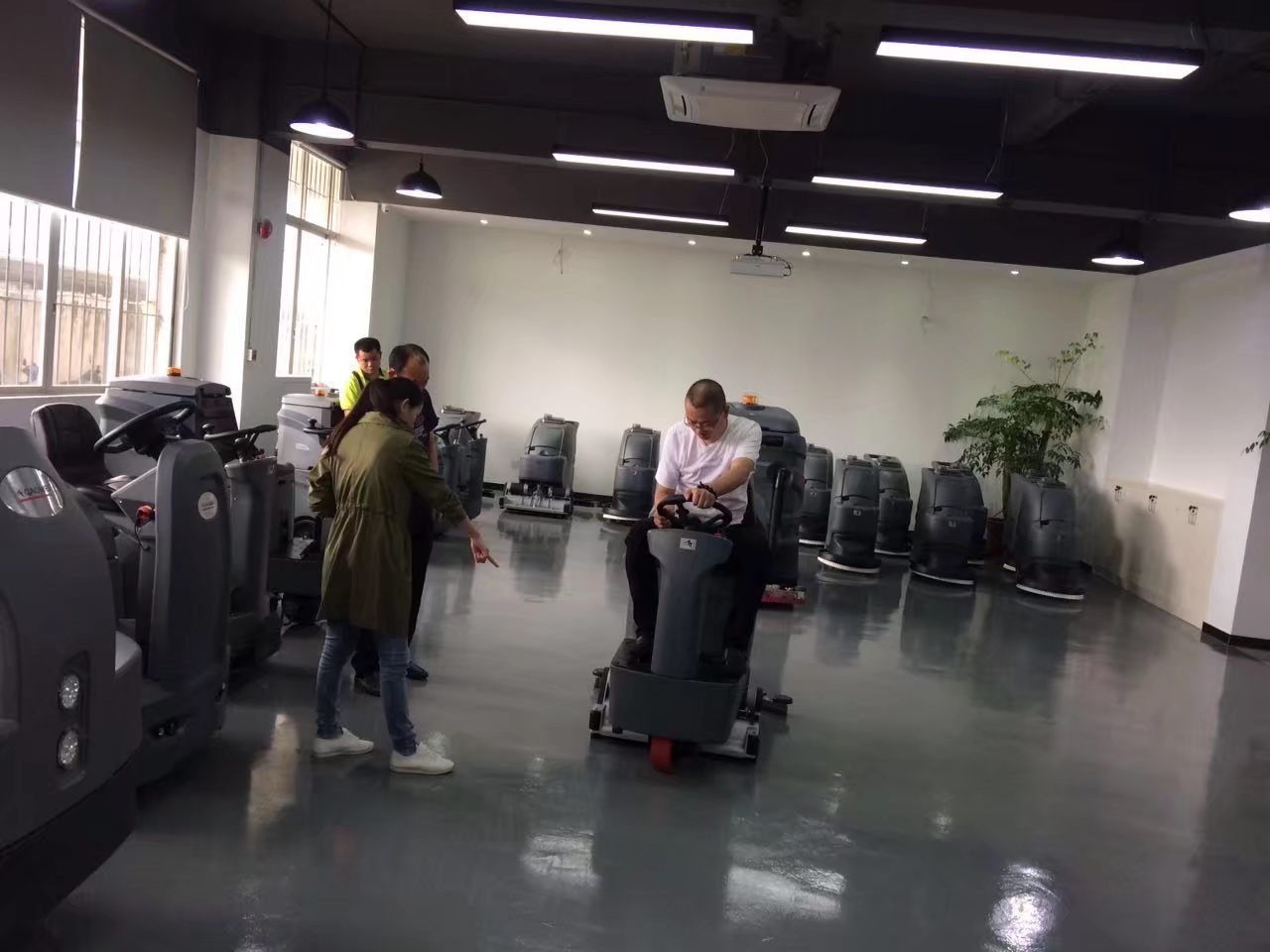 咸阳洗地车